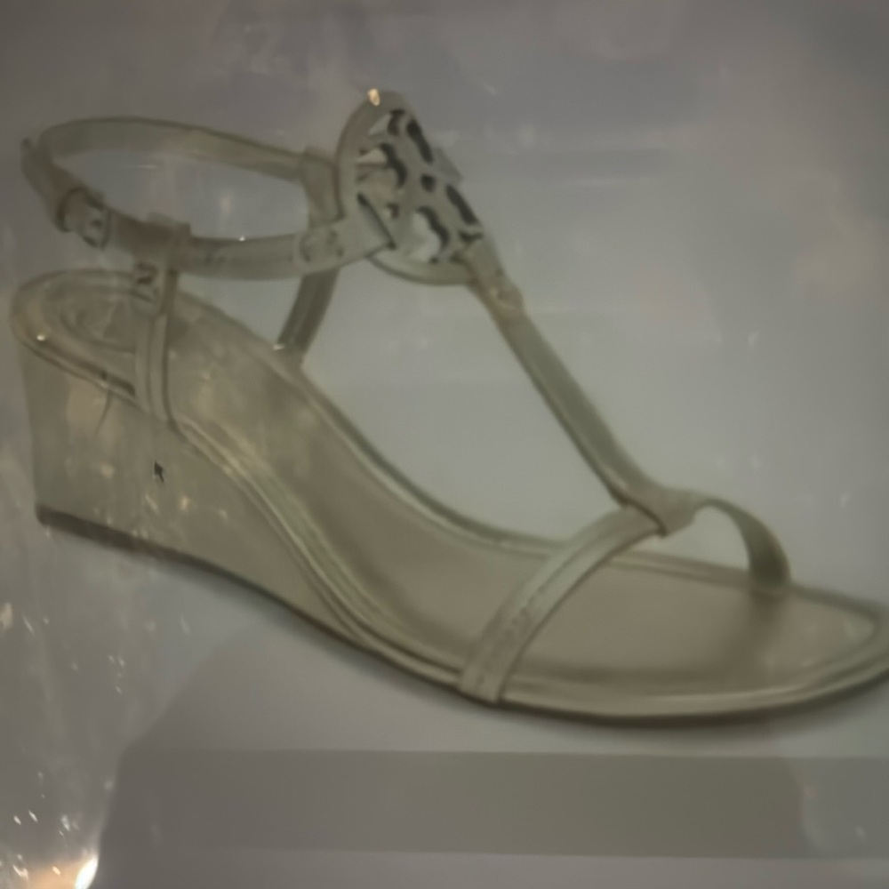Tory Burch Gold 60mm Wedge Sandal 6.5. New